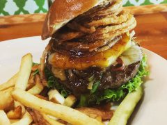 rosie mccann's irish pub & restaurant burger